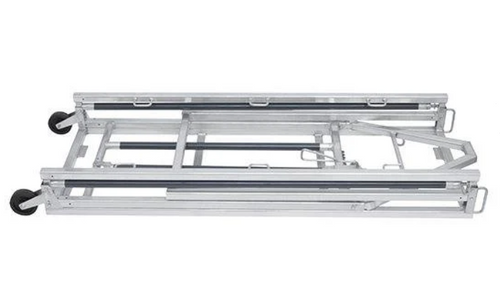 Weaver Livestock 8' Professional Cattle Chute